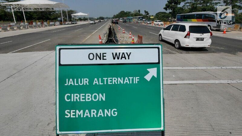 One Way Di Jalan Tol Mulai Diberlakukan Di Jateng