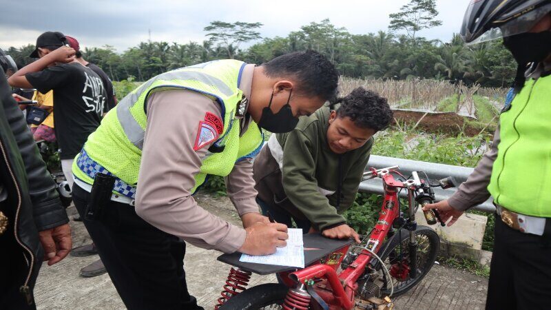 Polda Jateng Mengamankan Ratusan Sepeda Motor